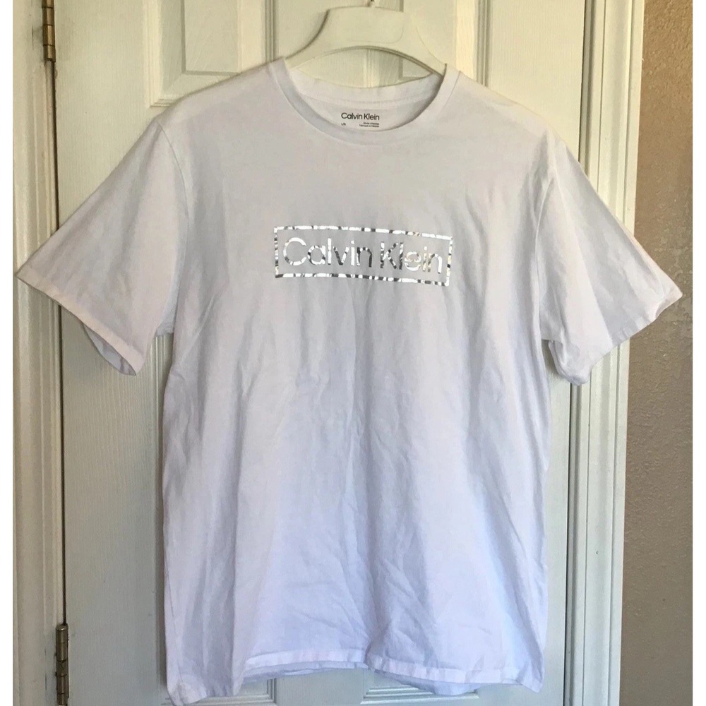 Calvin Klein Shirt Mens Large Silver Spell Out Logo Basic Minimal Crew Neck
